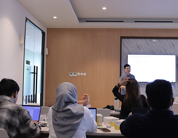 Corporate training gallery 28